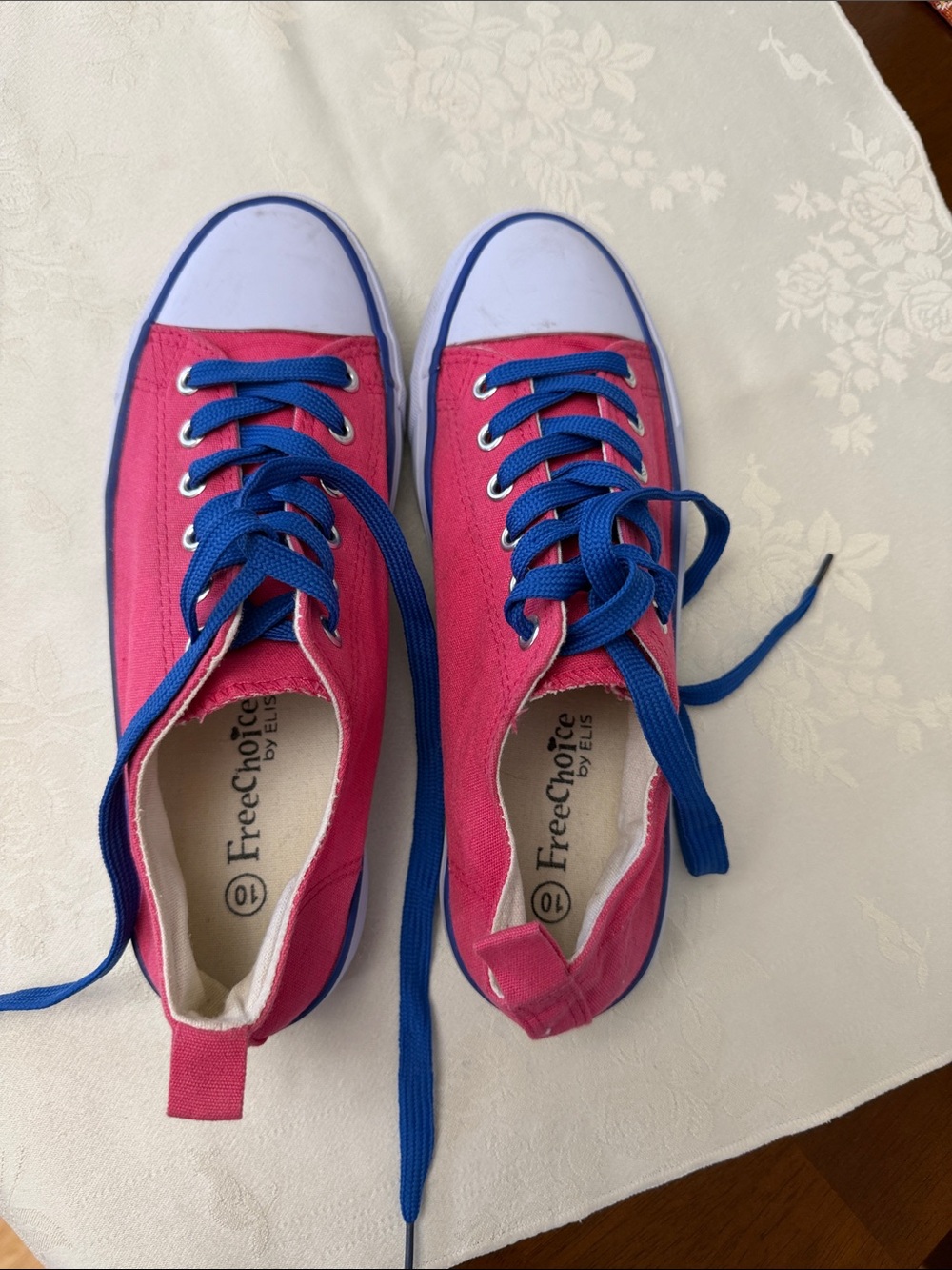 Women's Pink Canvas Sneakers with Blue Laces